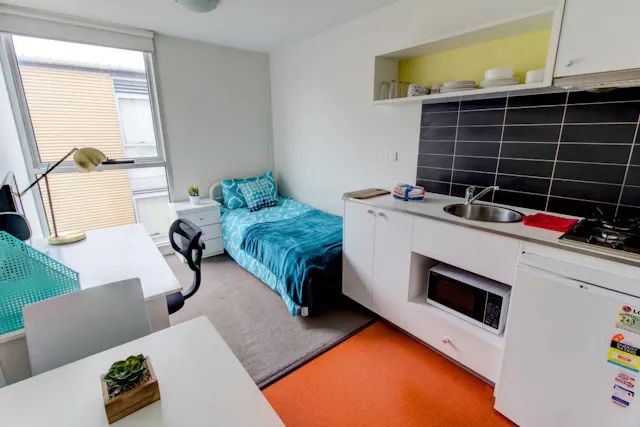 Medium Studio room image 1