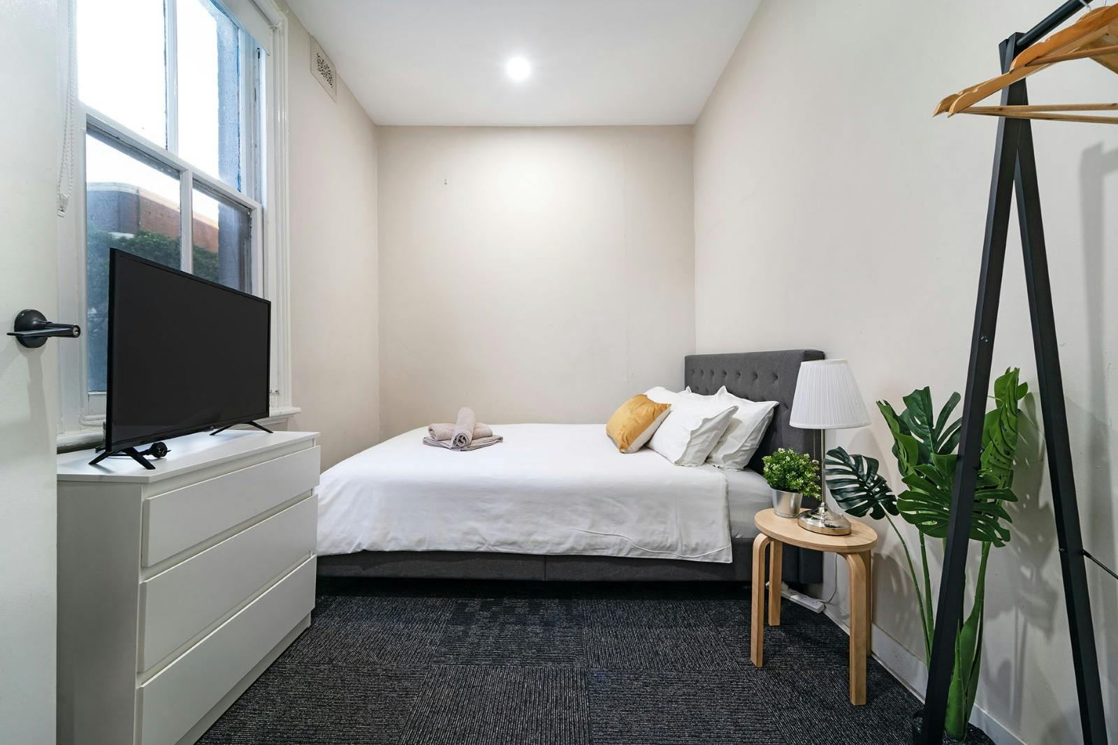 373-bulwara-2-sydney-Room 9 Standard