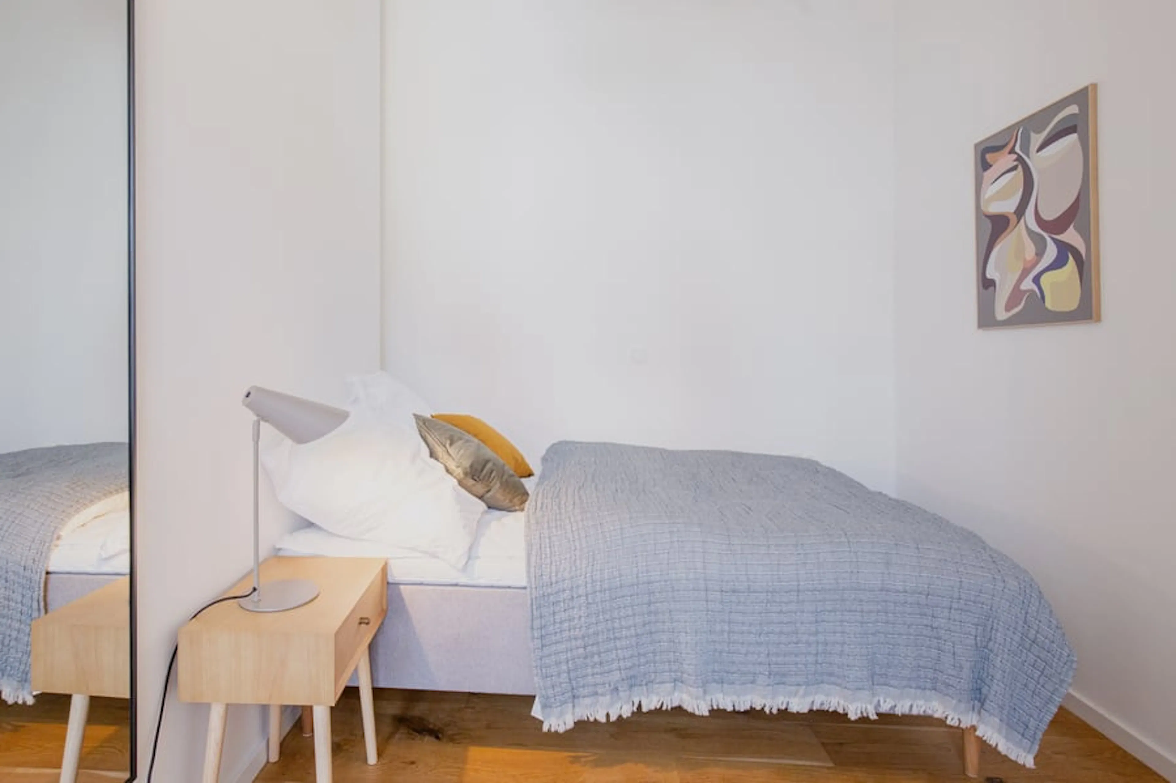 2 Bedroom Apartment ROOM 1