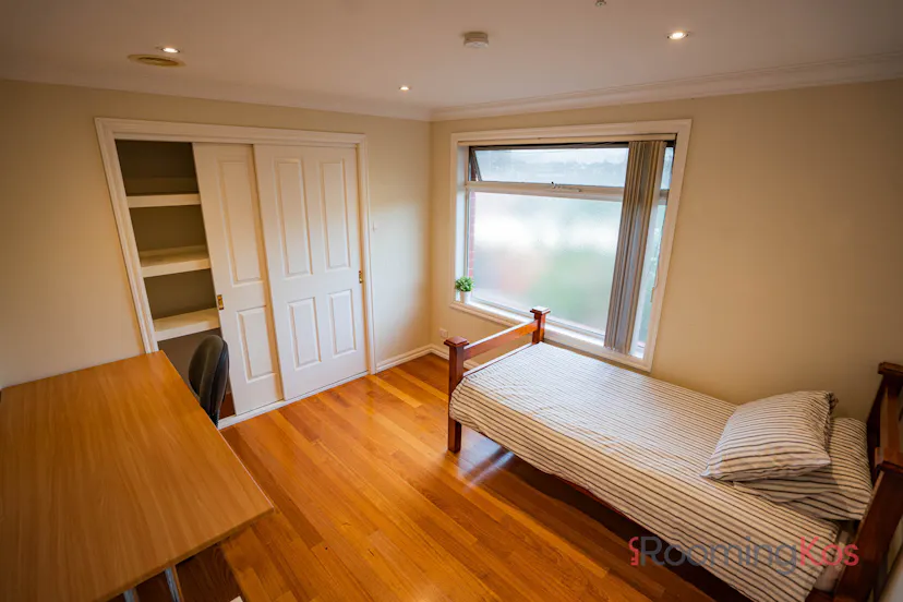 Property video thumbnail 1
