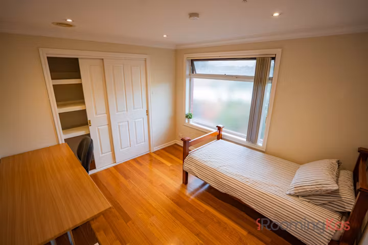 44-batesford-road-melbourne-Single Room-1