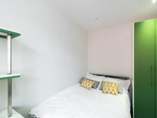 5 Bedroom Apartment room image 1