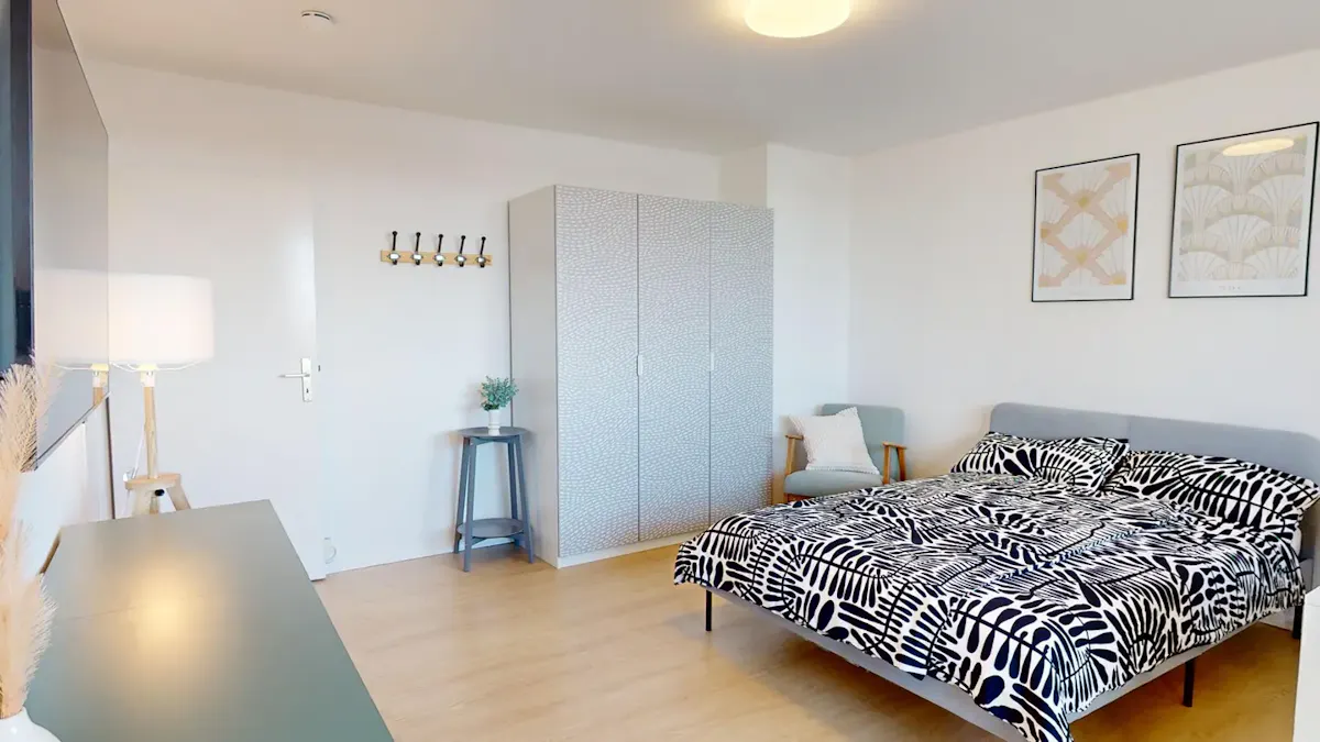 One-Bed Apartment ROOM