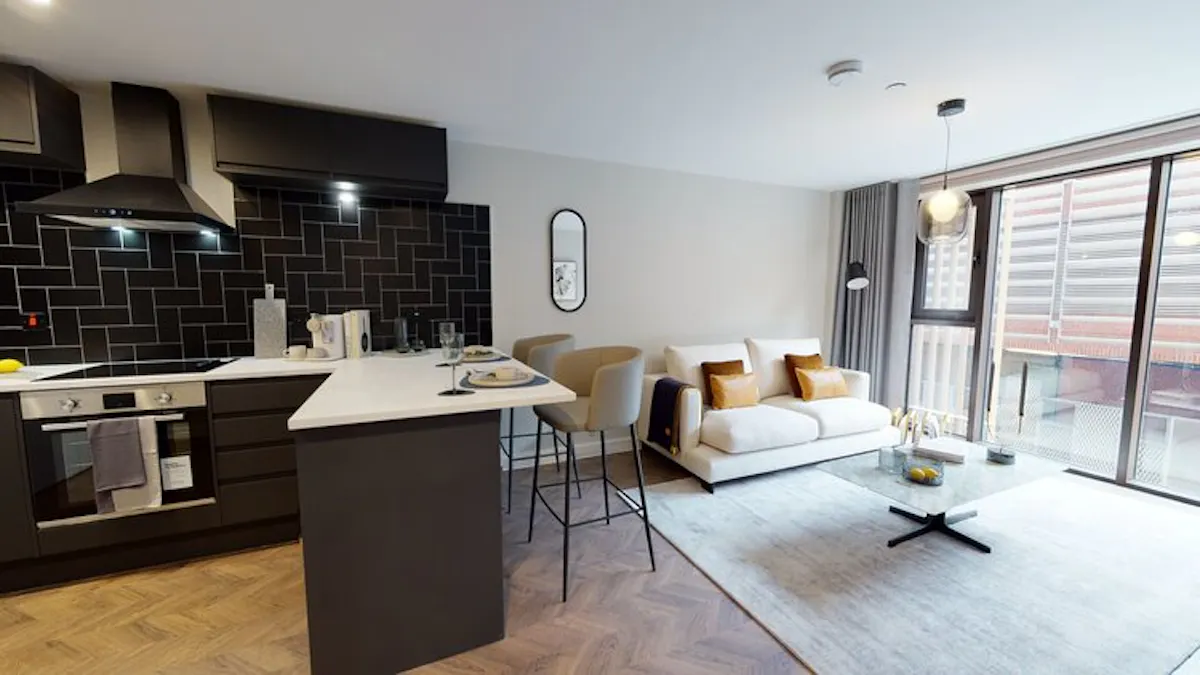 ROOM ROOM