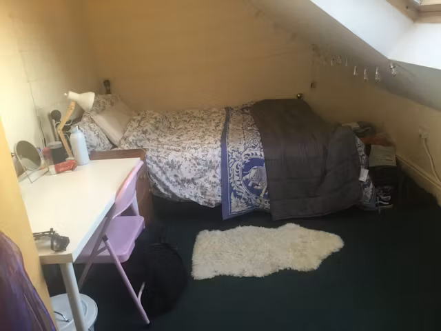 ashtree-house-holly-street-durham-6 Bedroom Apartment-1