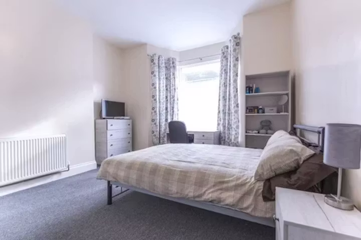 16-lambert-street-kingston-upon-hull-5 Bedroom Apartment-1
