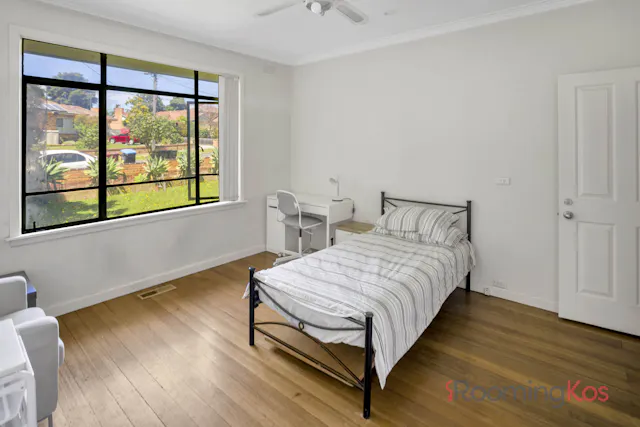 Single Room room image 1