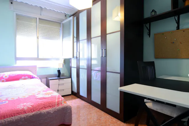 3 Bedroom Apartment room image 1