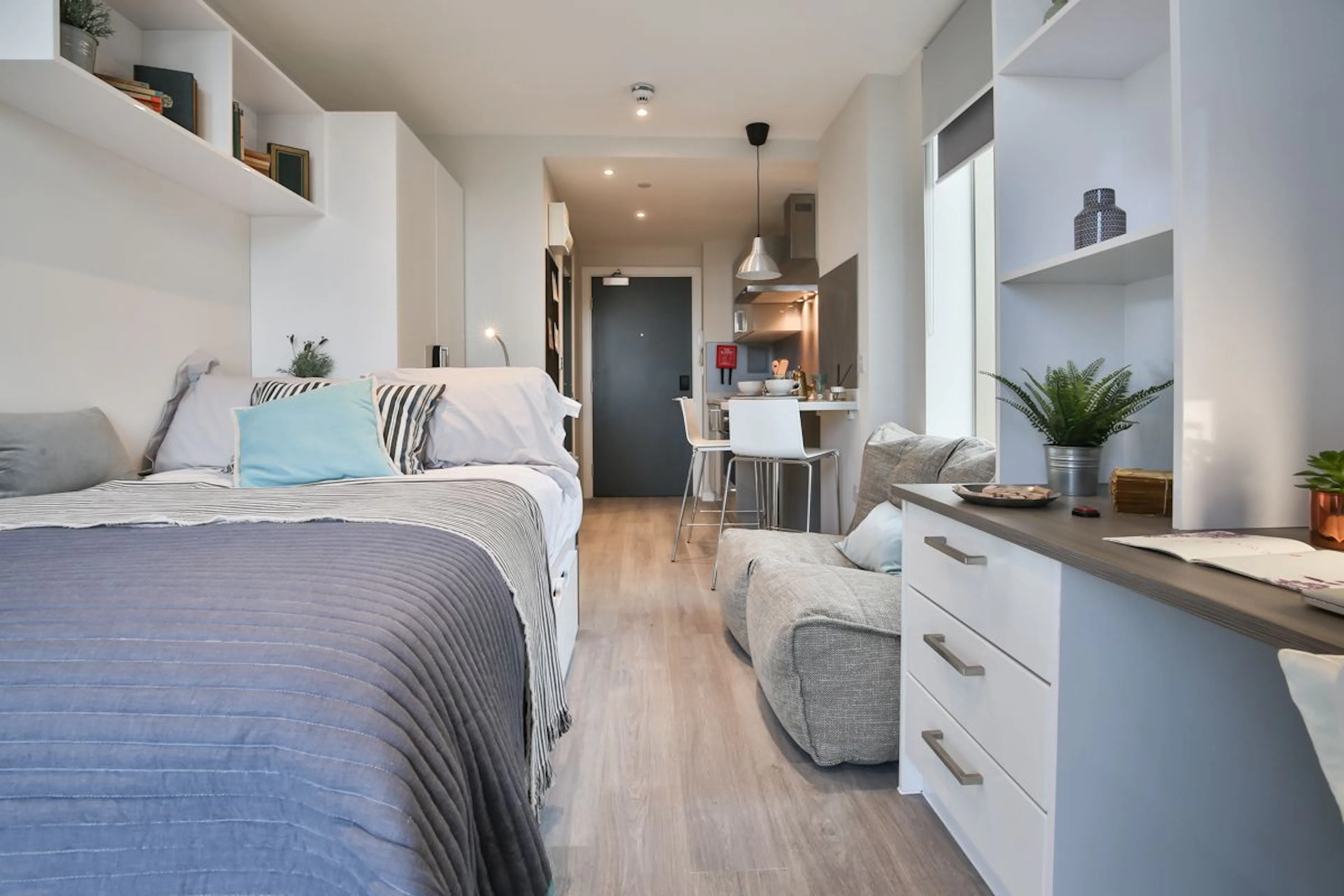 ROOM ROOM 1