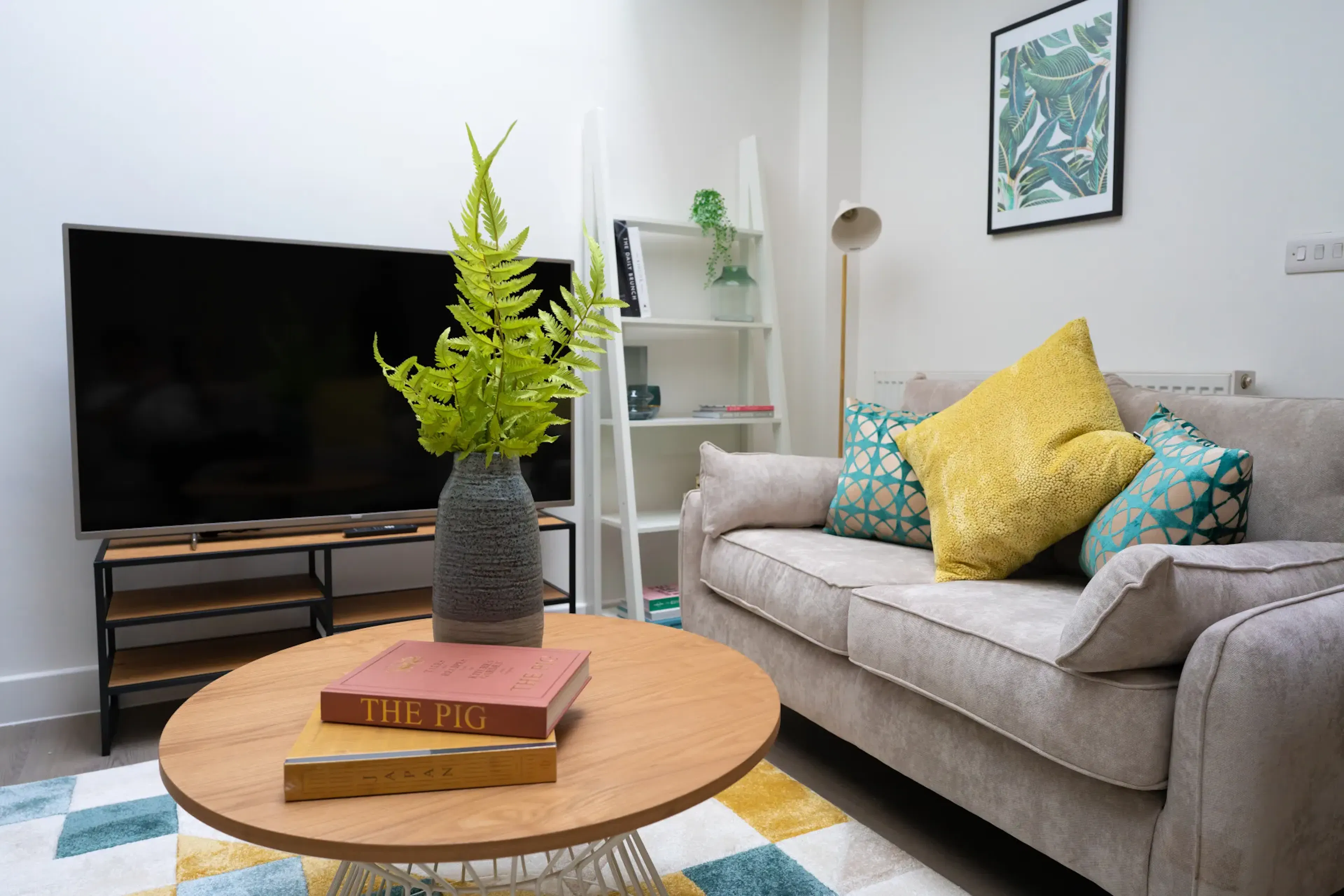 3 Bedroom House ROOM 2