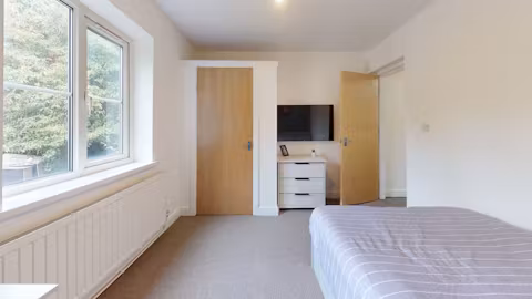 egerton-road-manchester-ROOM