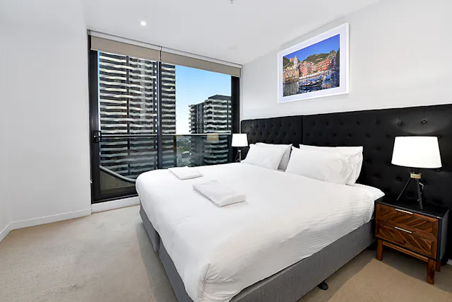 2 Bedroom, 2 Bathroom Apartment room image 2