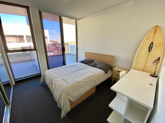 Single Room (Shared bathroom) room image 1