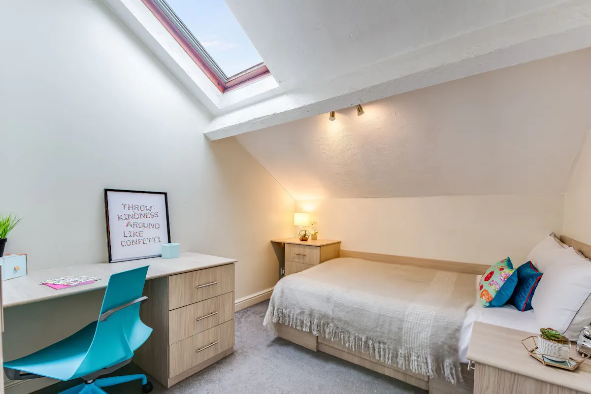 3 Bedroom Apartment ROOM