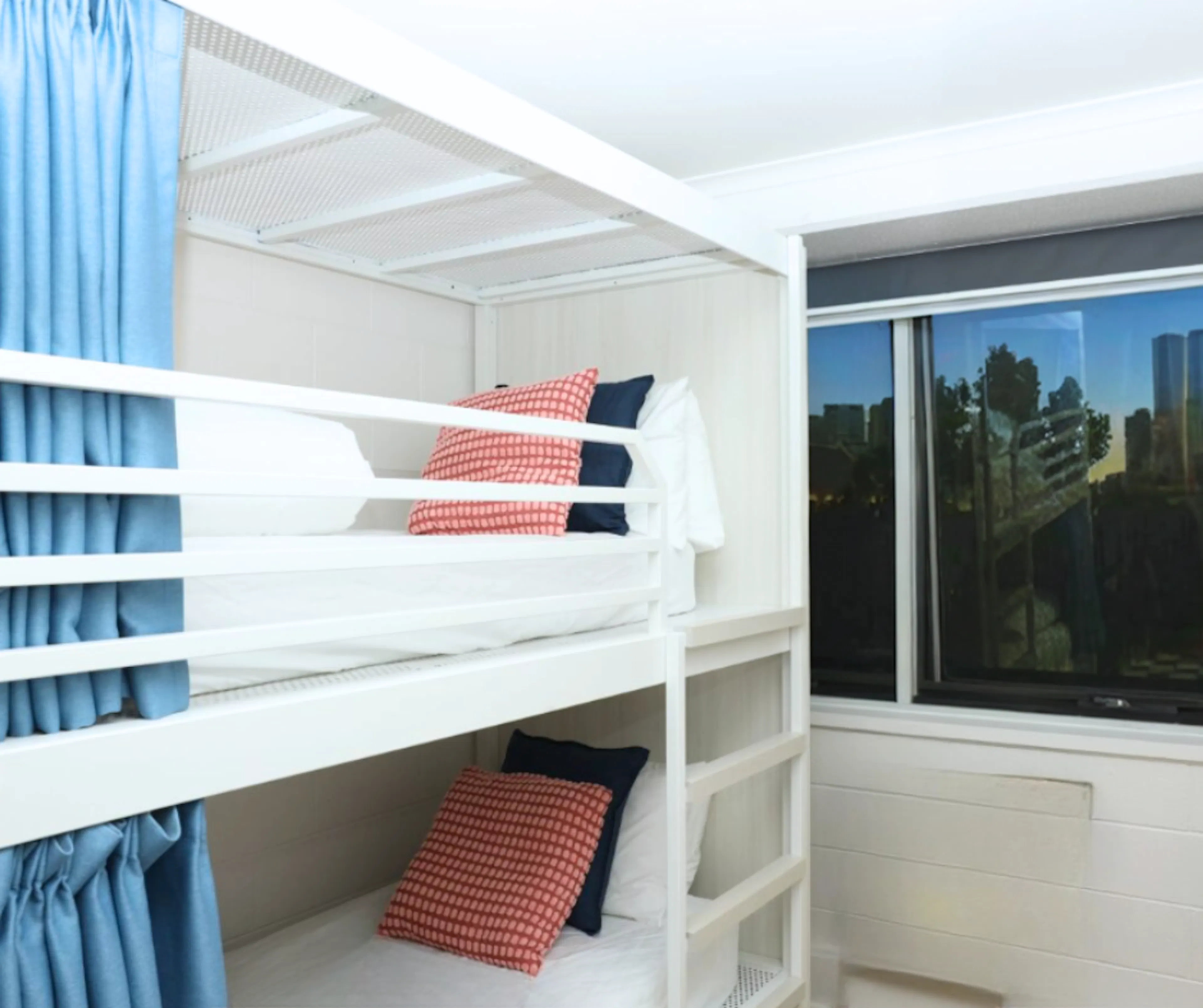 Bed in a Premium 4-Bed Dorm ROOM 2