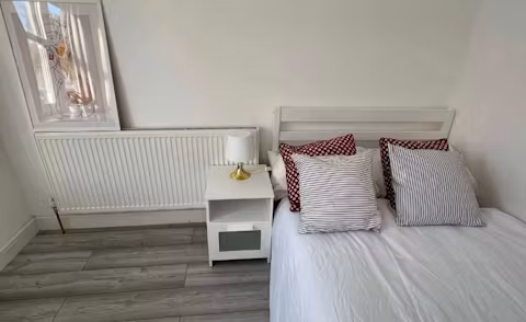 yoho-kingston-kp-kingston-uk-kingston-ROOM