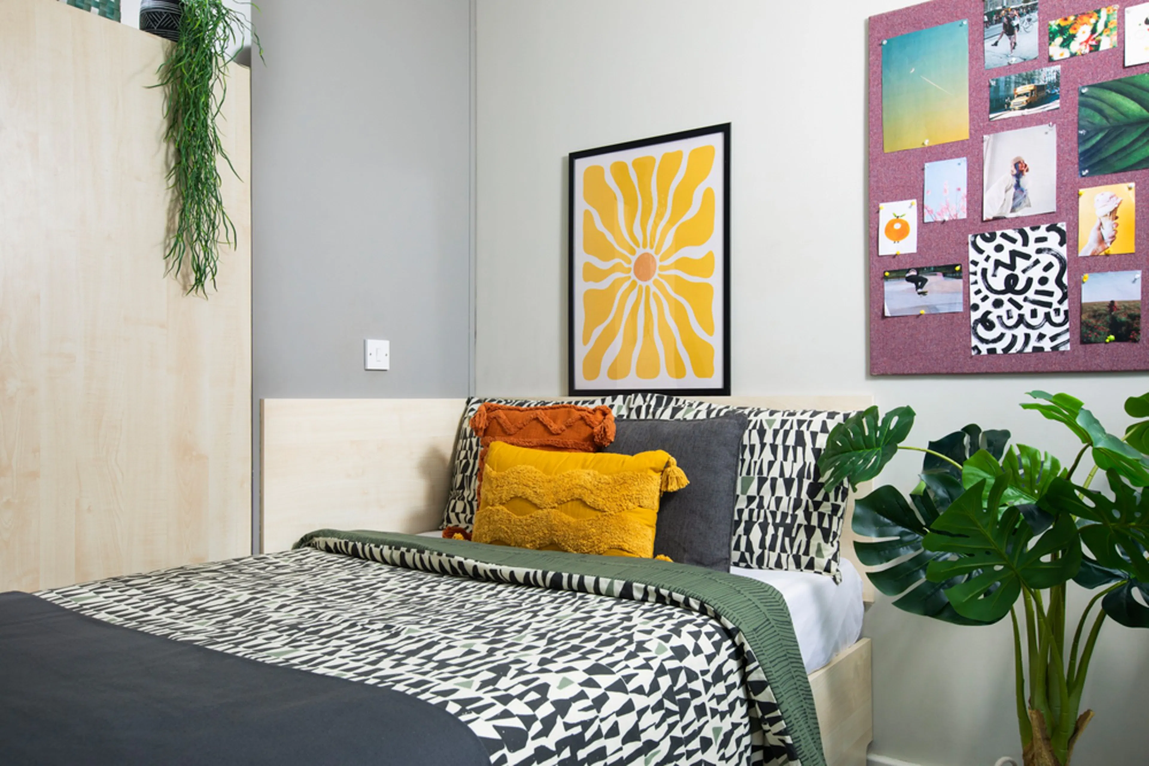 Ensuite: Three Bed Flat Extra Large Standard Double OTHER 4