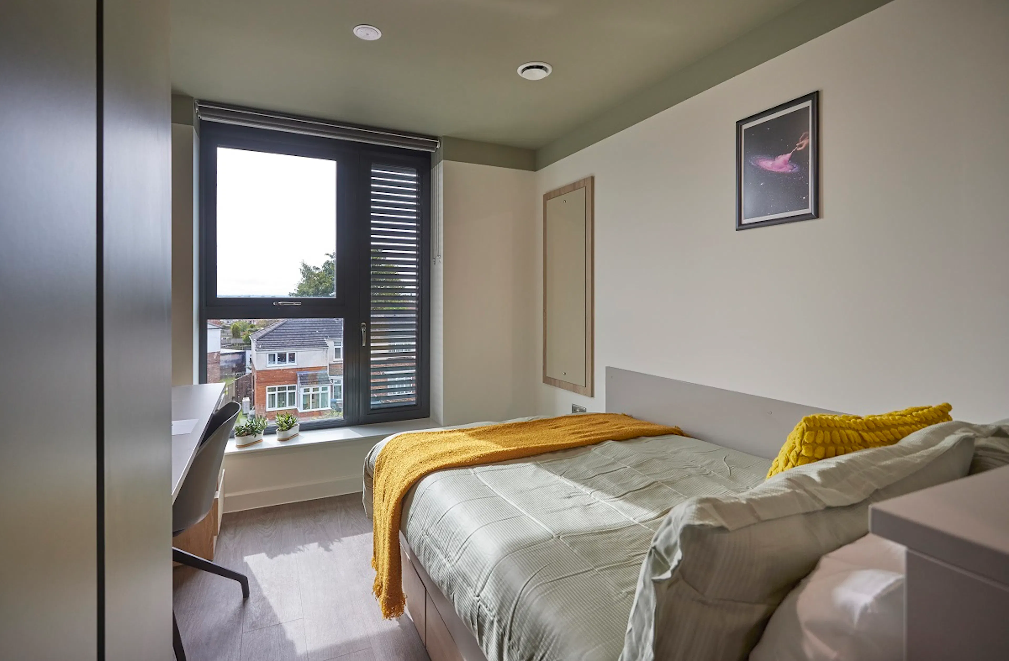 ROOM ROOM 2