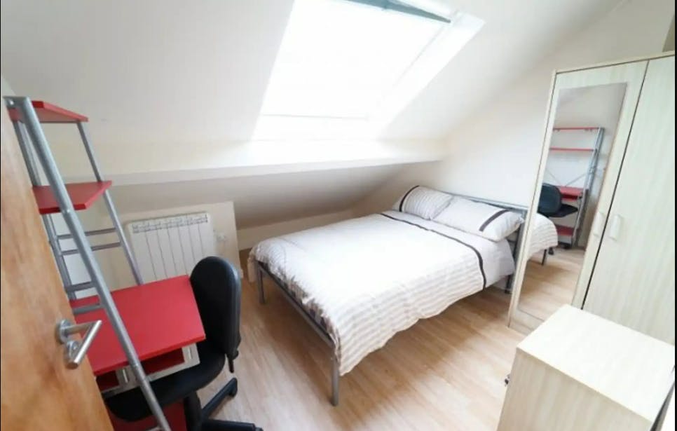 Bronze Non Ensuite