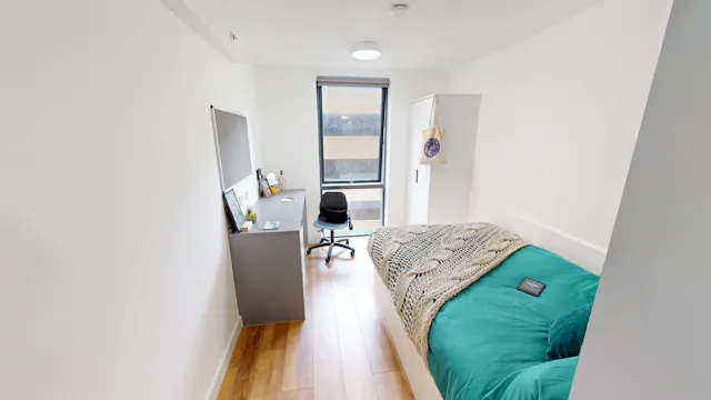 Standard Ensuite room image 12
