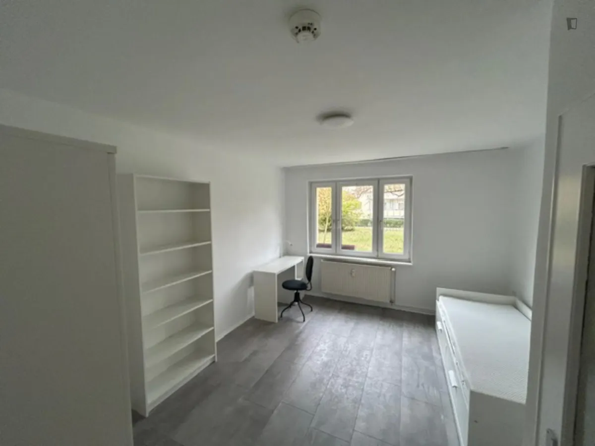 3 Bedroom Apartment ROOM