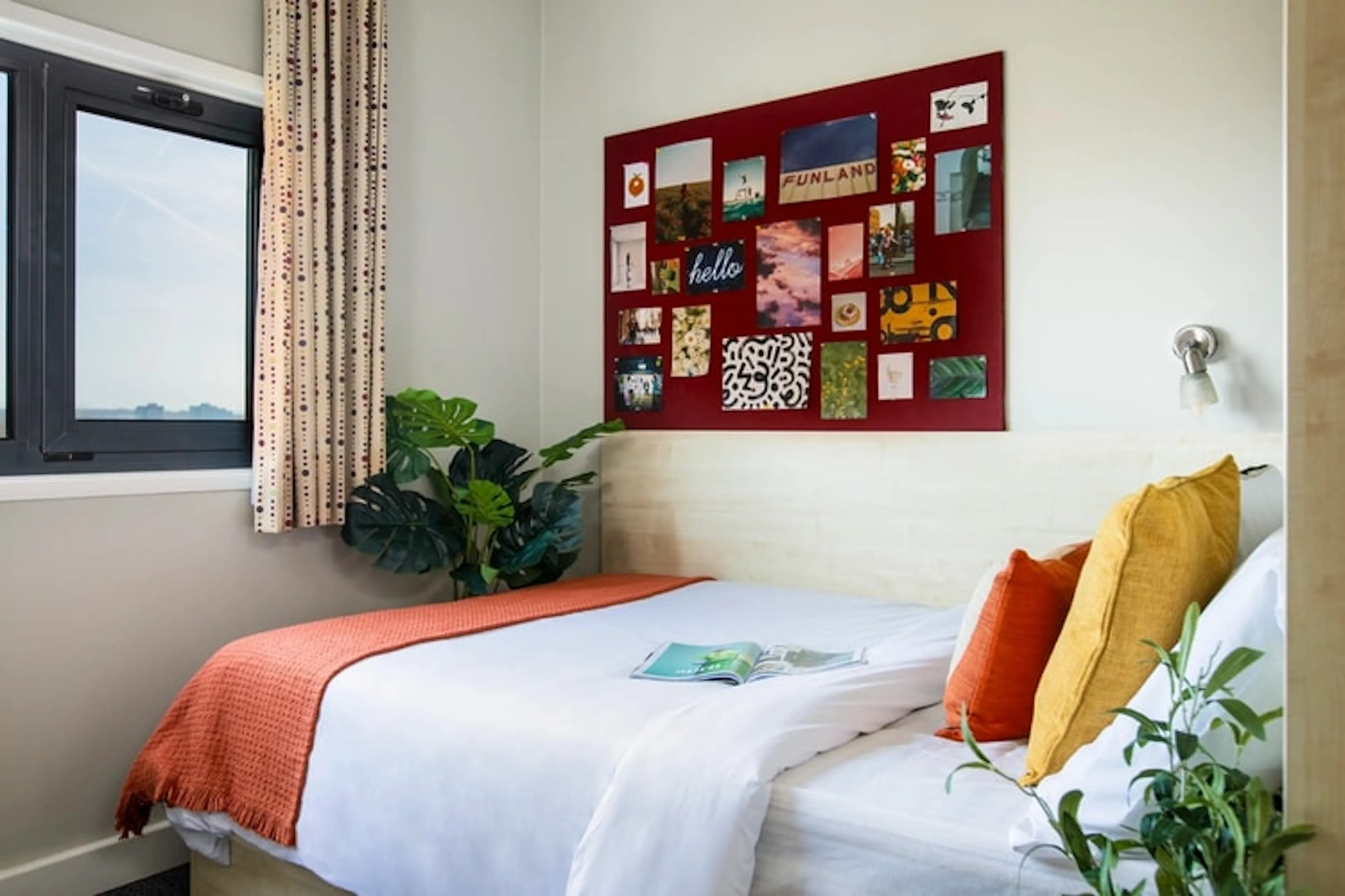 ROOM ROOM 3