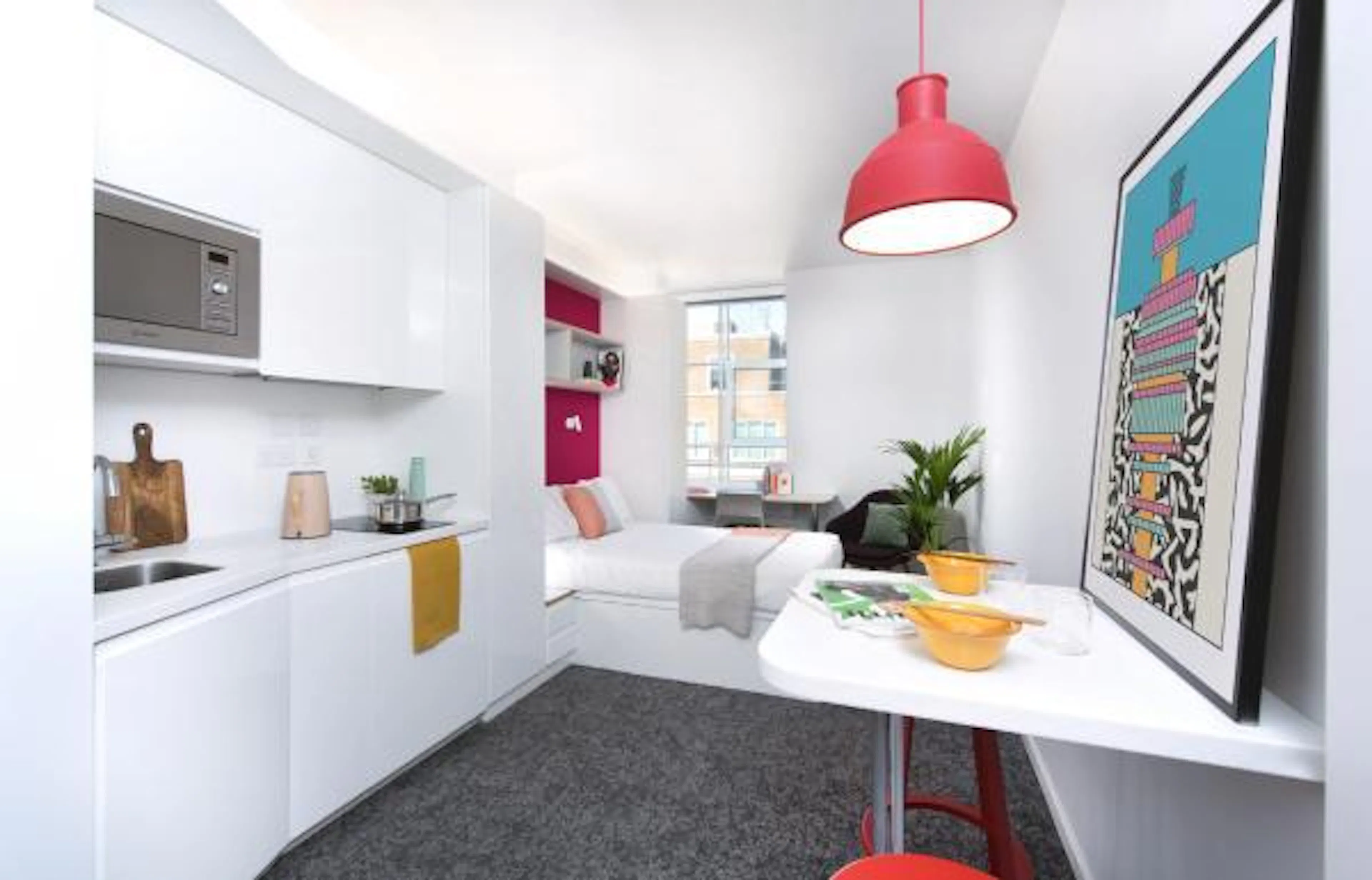 Large Studio ROOM 1