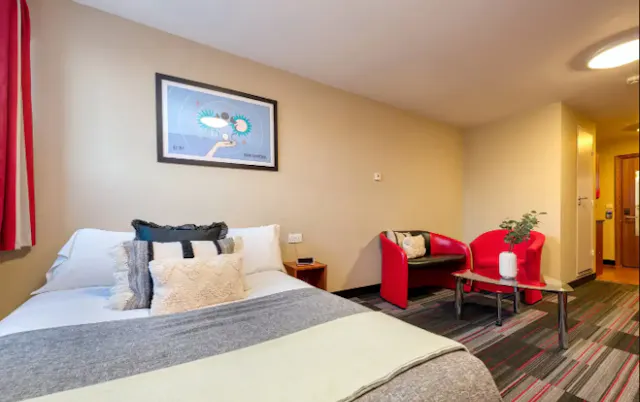 Superior Double Studio room image 1
