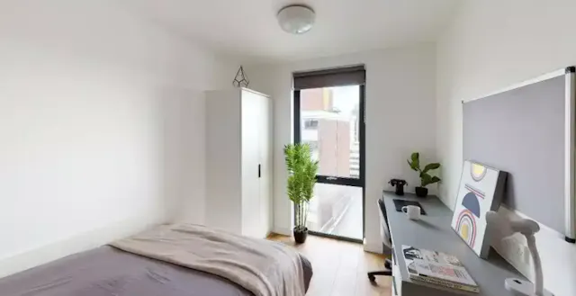 Standard Ensuite  room image 2