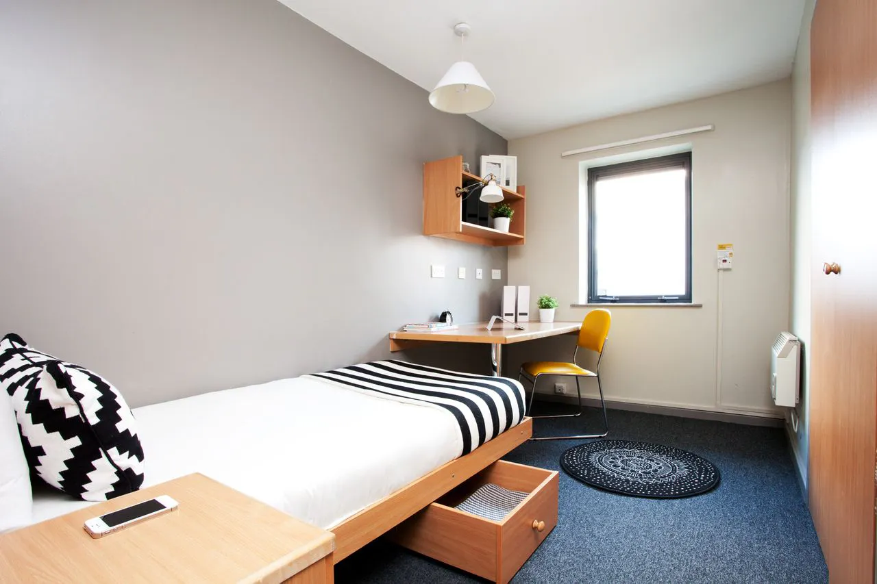 Devonshire Courtyard Sheffield UniAcco