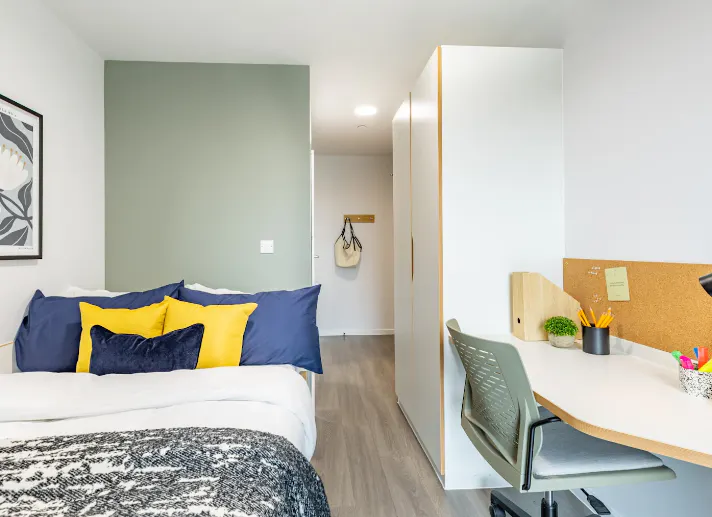 Accessible Platinum En-suite