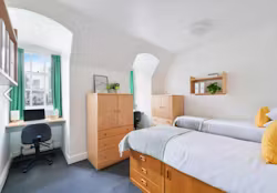 axo-waterloo-london-Silver Twin Room