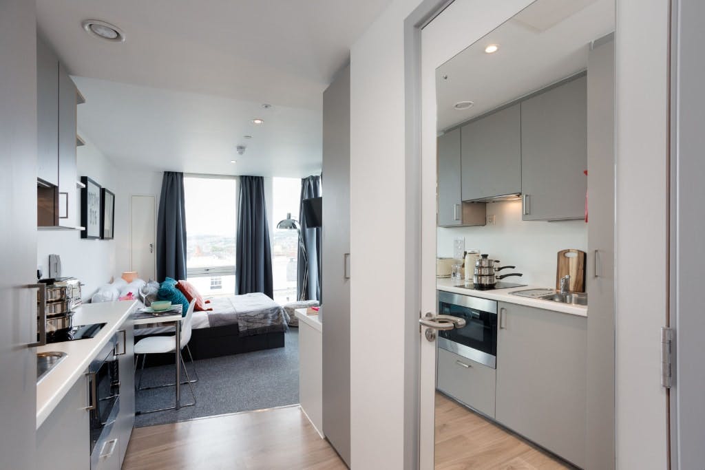 queen-street-studios-exeter-Standard Studio