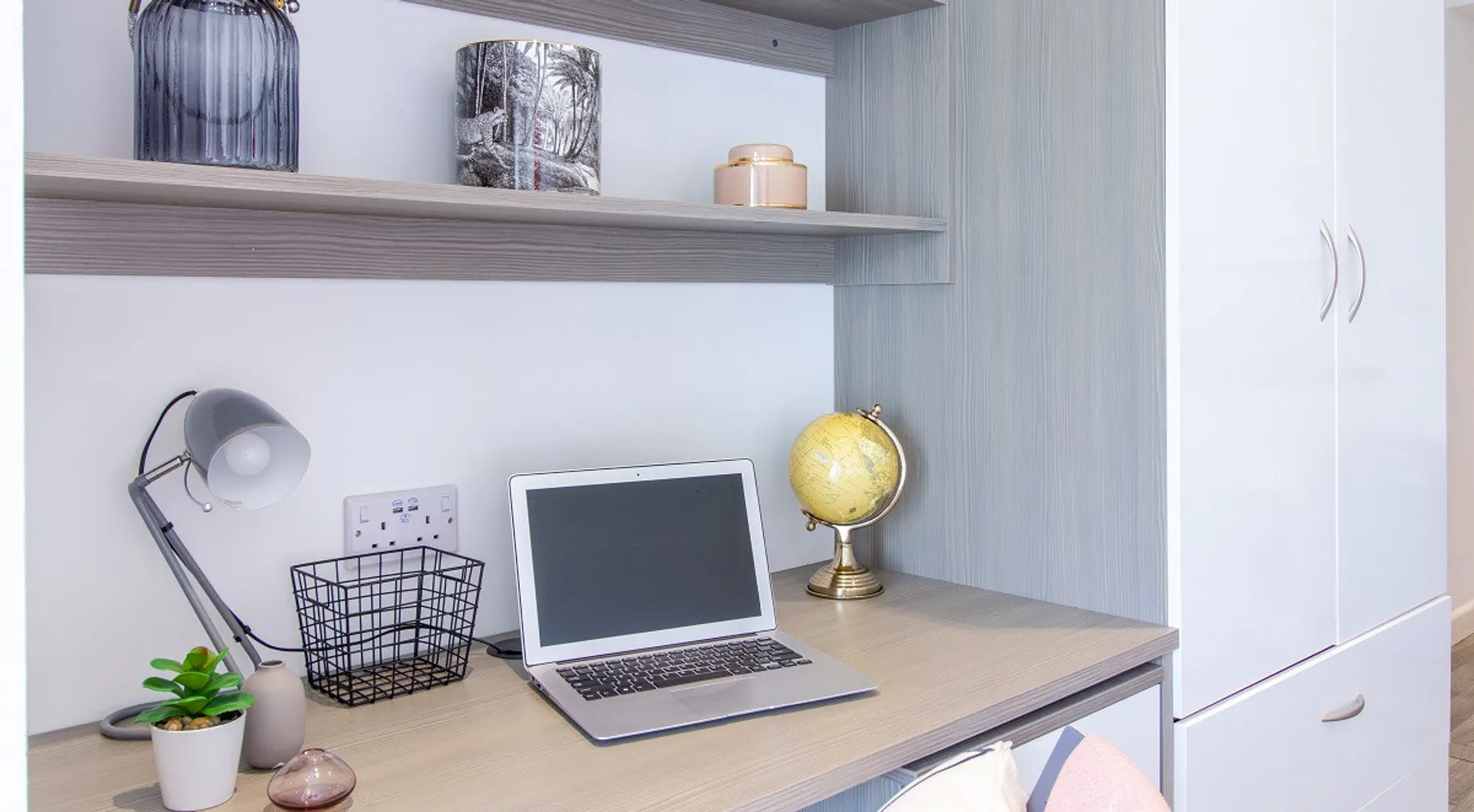 Studio ROOM 2