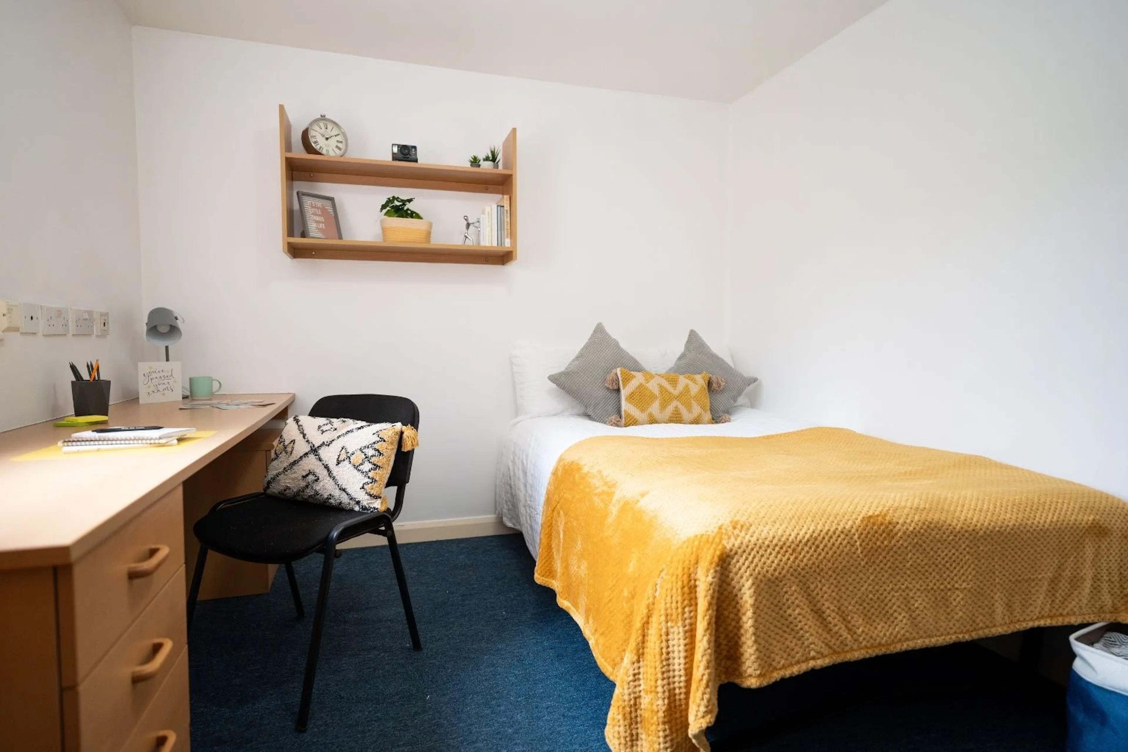 Standard ROOM 4