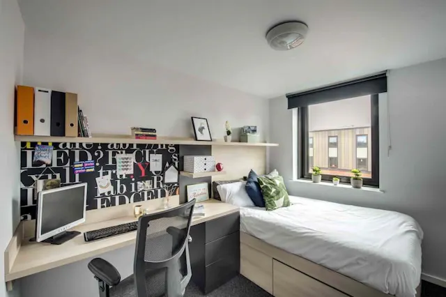 West Village Shared Apartment room image 1
