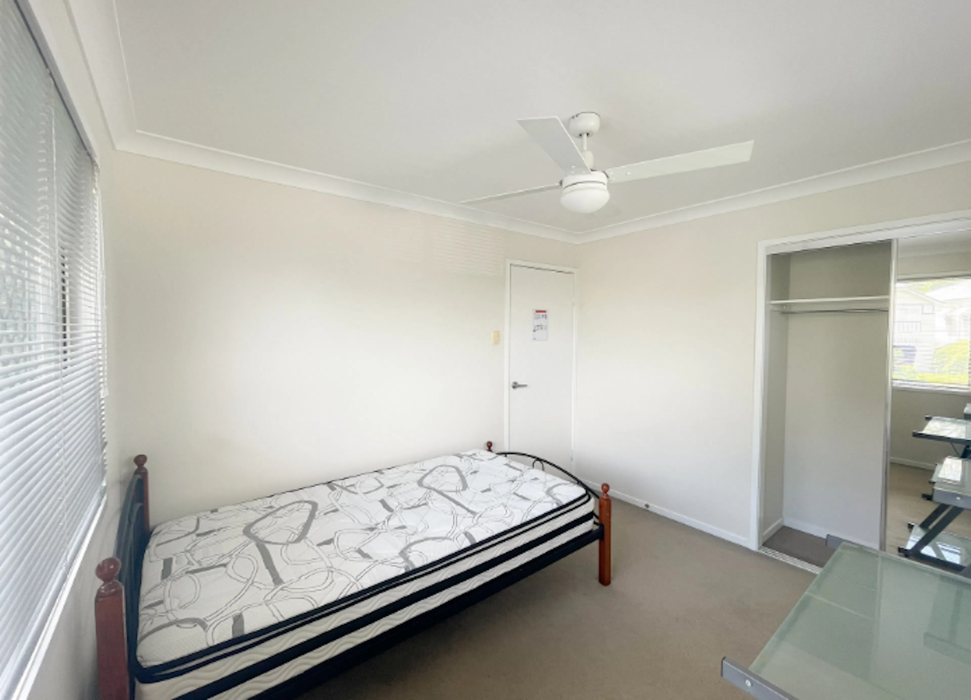 Standard ROOM 3