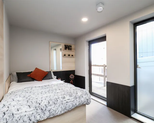 Promotional & Standard En-Suite room image 1