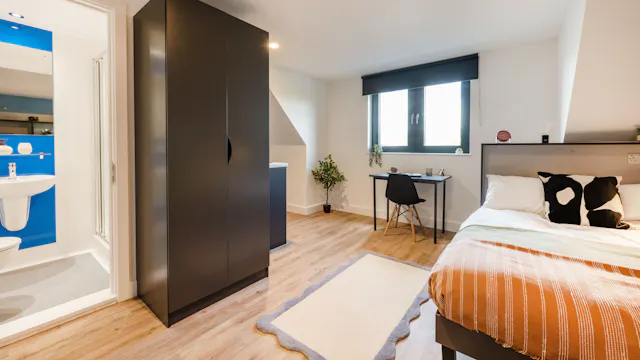 Premium Studio room image 1