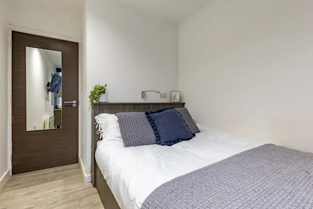 Premium 2 Bed Apartment room image 1