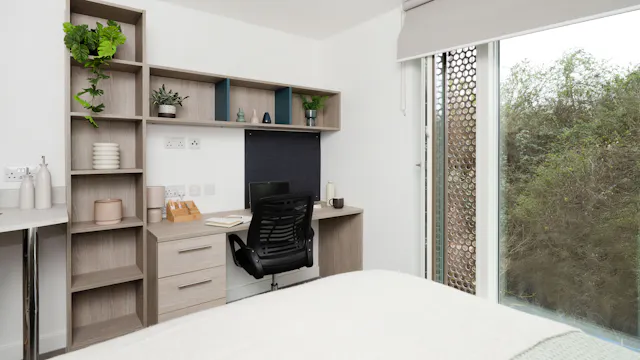 Platinum Studio room image 2