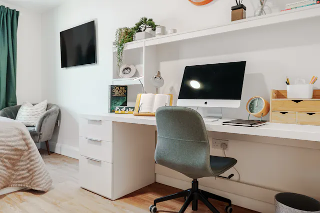 Platinum Studio  room image 2
