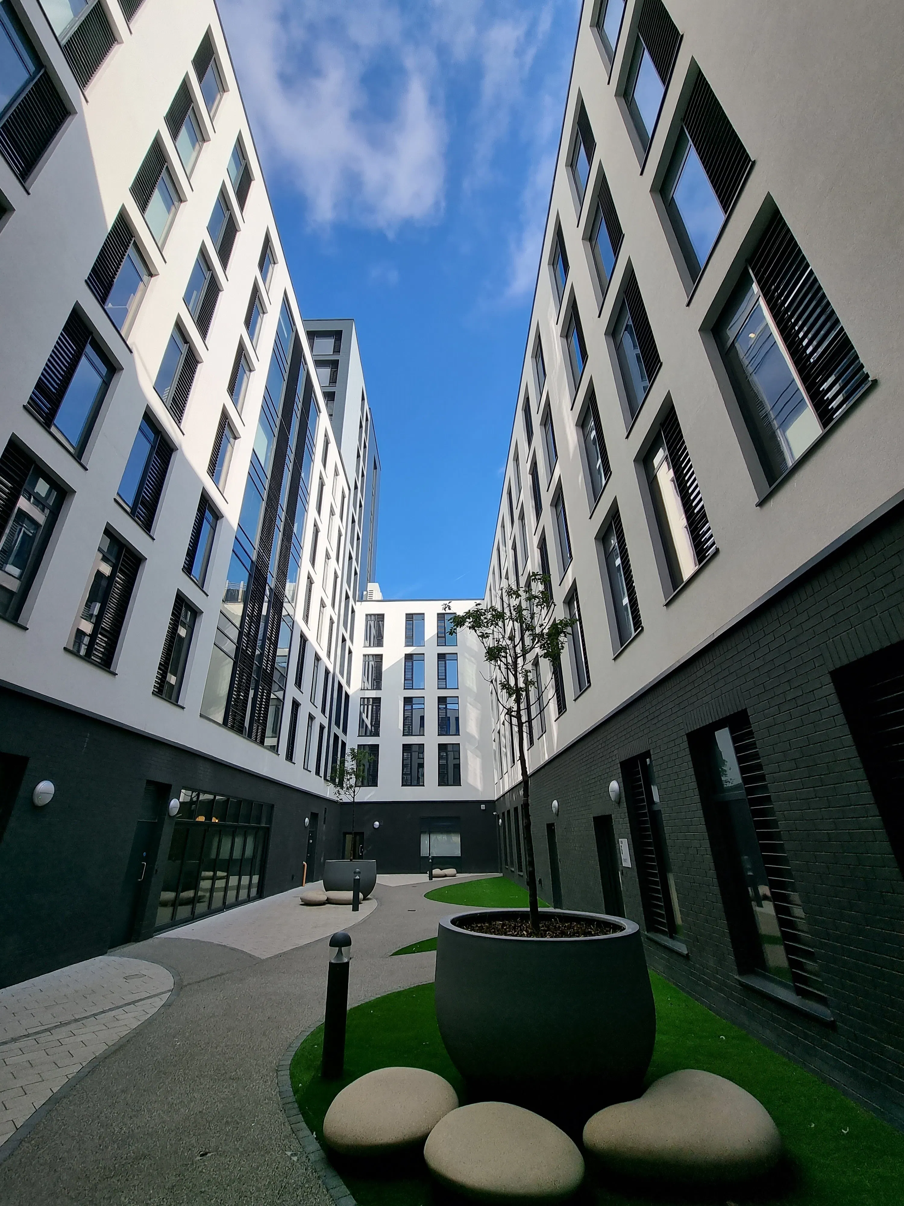 Howard Gardens, Cardiff-Cardiff-BUILDING-1