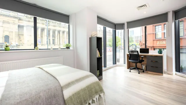 Superior Studio room image 2