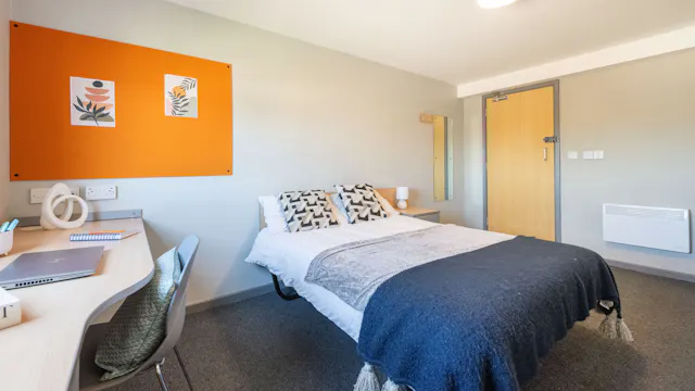 2 Bed Apartment room image 2