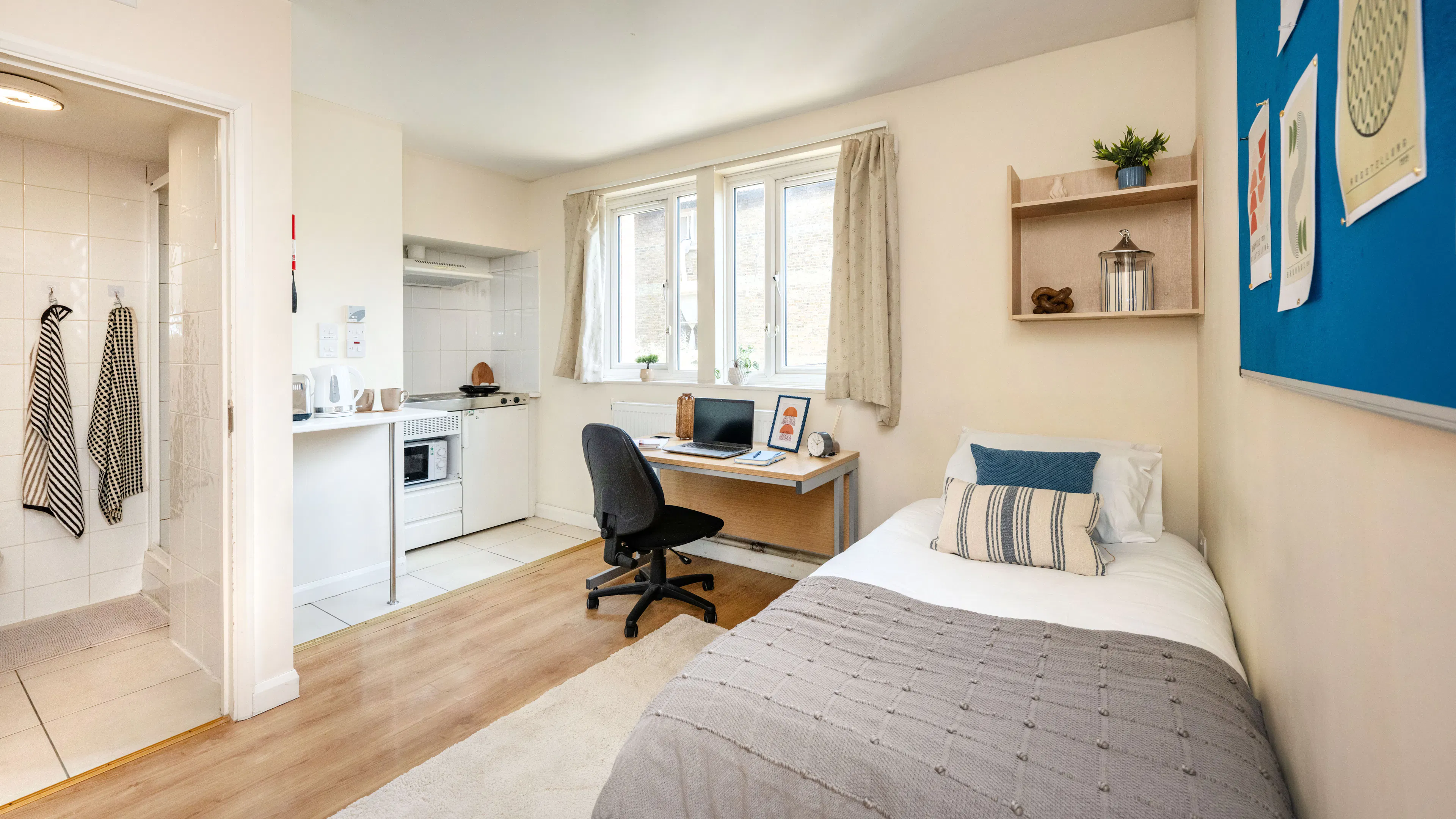 Standard Studio ROOM 3