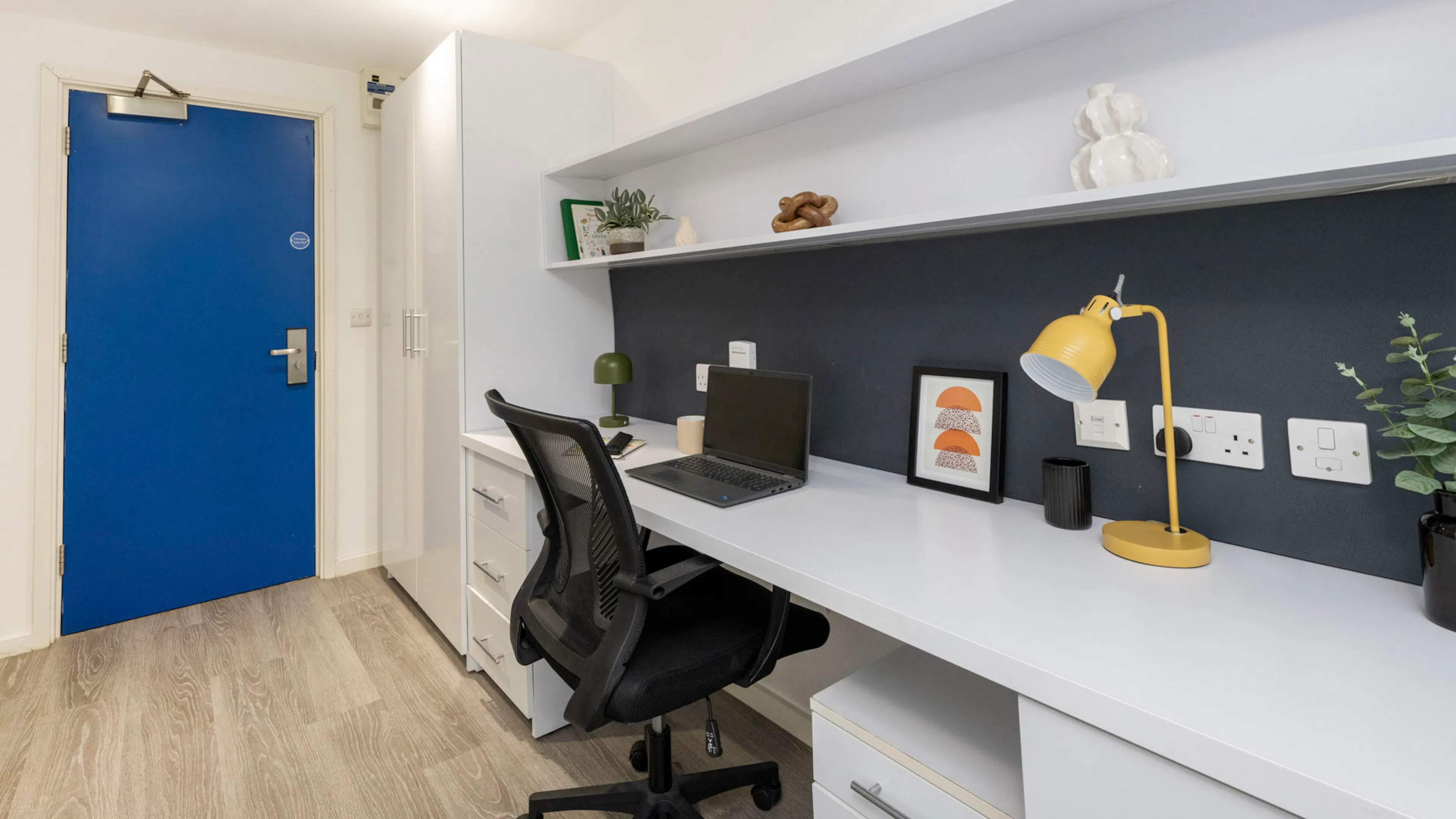 Premium Studio ROOM 3