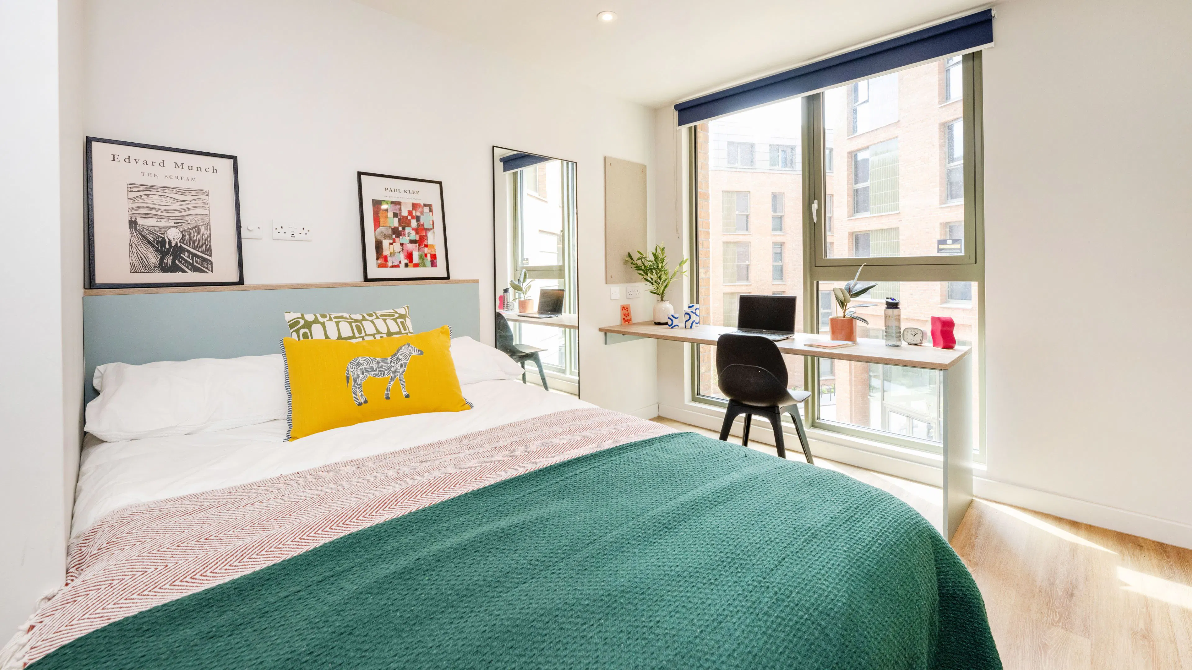 Gold Studio ROOM 3