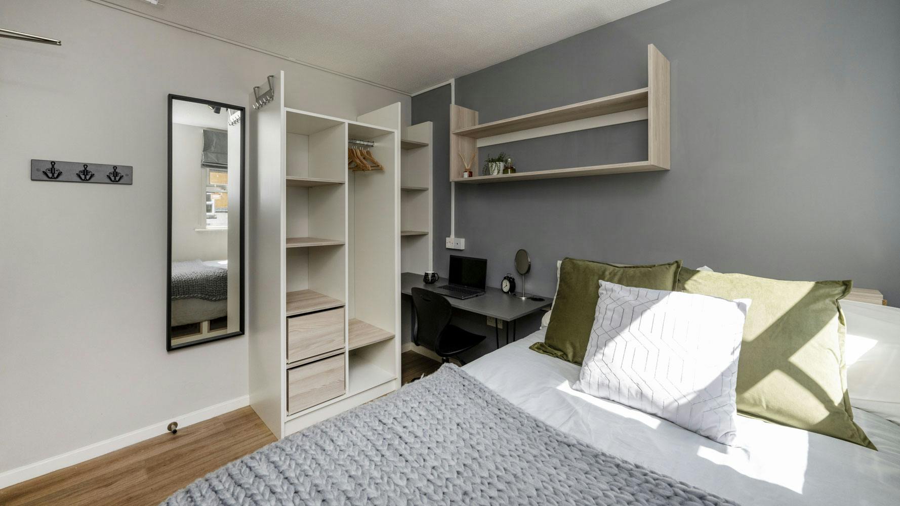 Classic 1 Bed Apartment