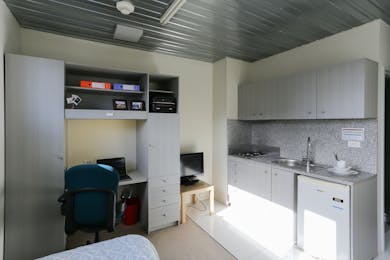 Carlton Residence - Studio Apartment - Standard